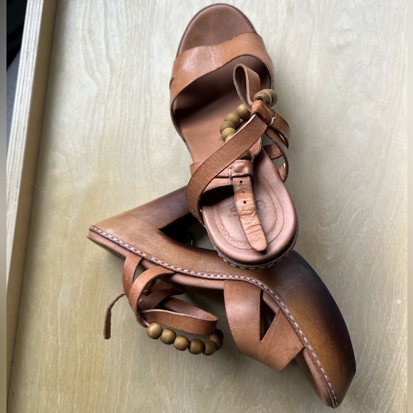 UGG Naima Ombré Wooden Platform Heels Sandals Size 8 - Picture 6 of 10